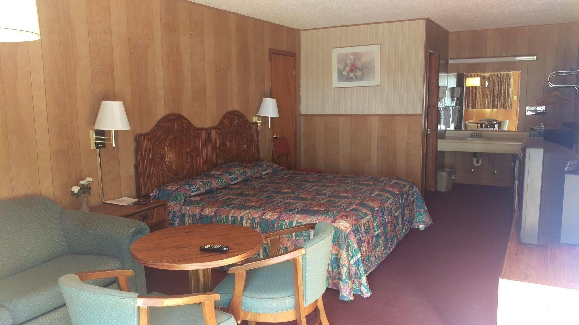 Gold Key Inn Brady Extérieur photo