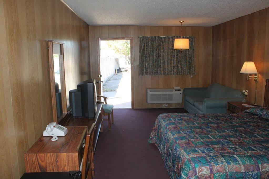 Gold Key Inn Brady Extérieur photo