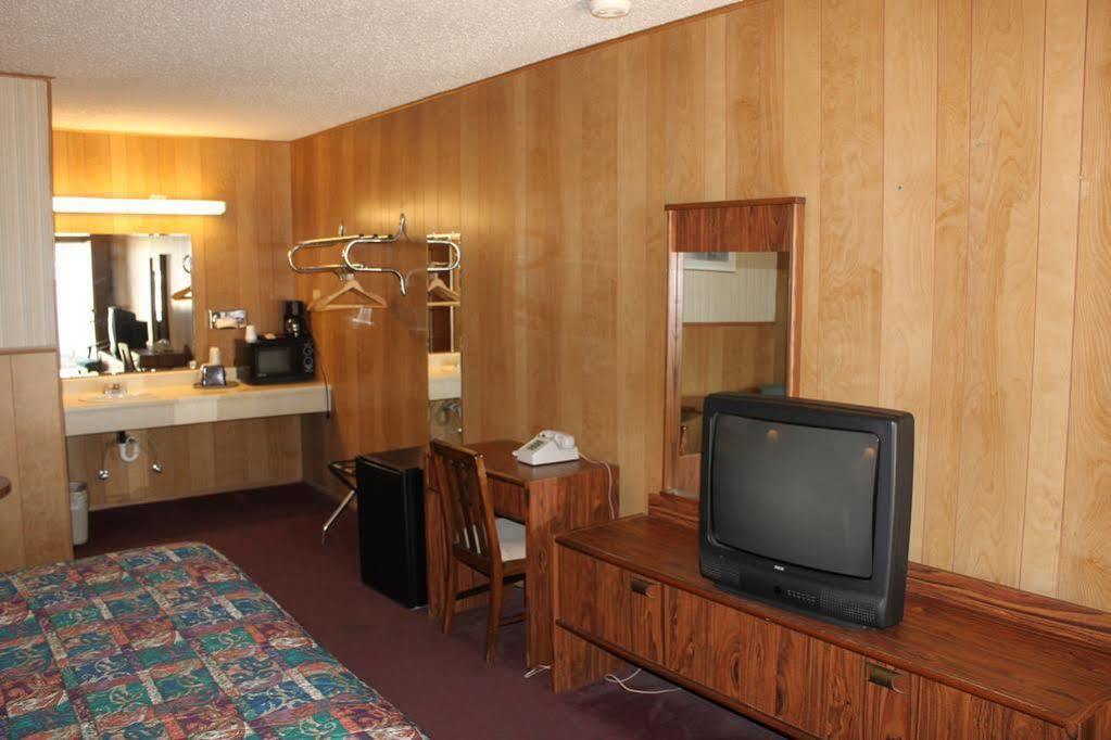 Gold Key Inn Brady Extérieur photo